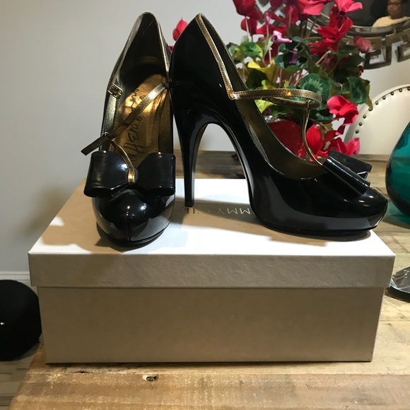 Lanvin Shoes - LANVIN Green Patent Pumps with Gold trim